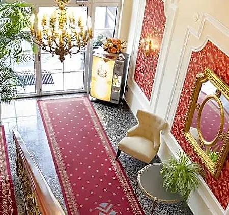 Hotel-restaurant Breitenbacher Hof Отель Хюрт