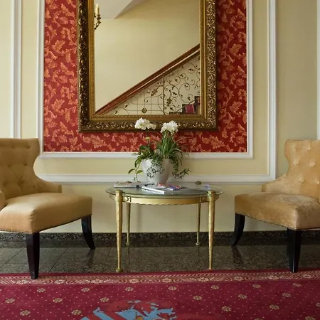 Отель Hotel-restaurant Breitenbacher Hof